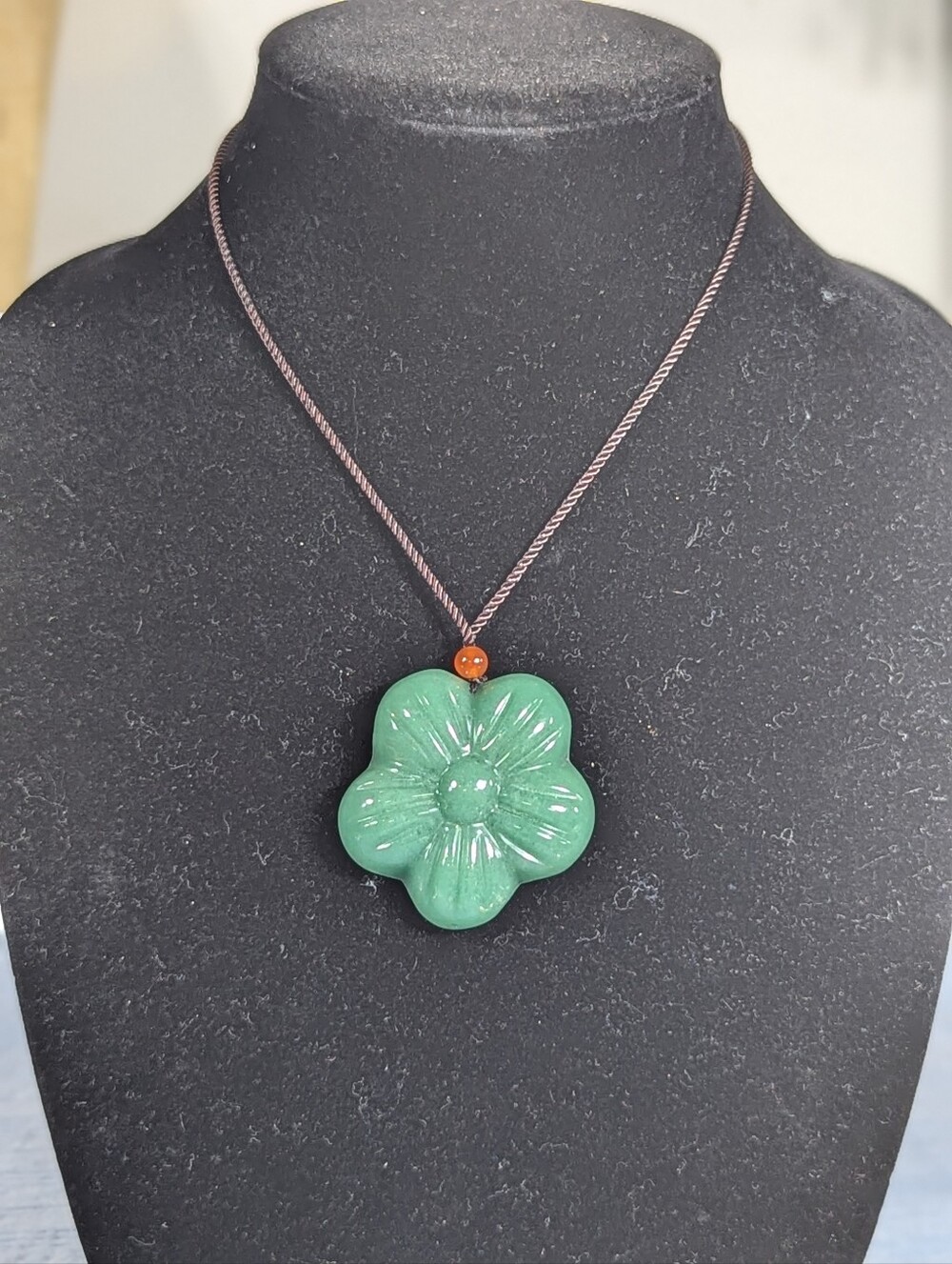 Green Jadev Carved Flower Adjustable Cord Necklace- New